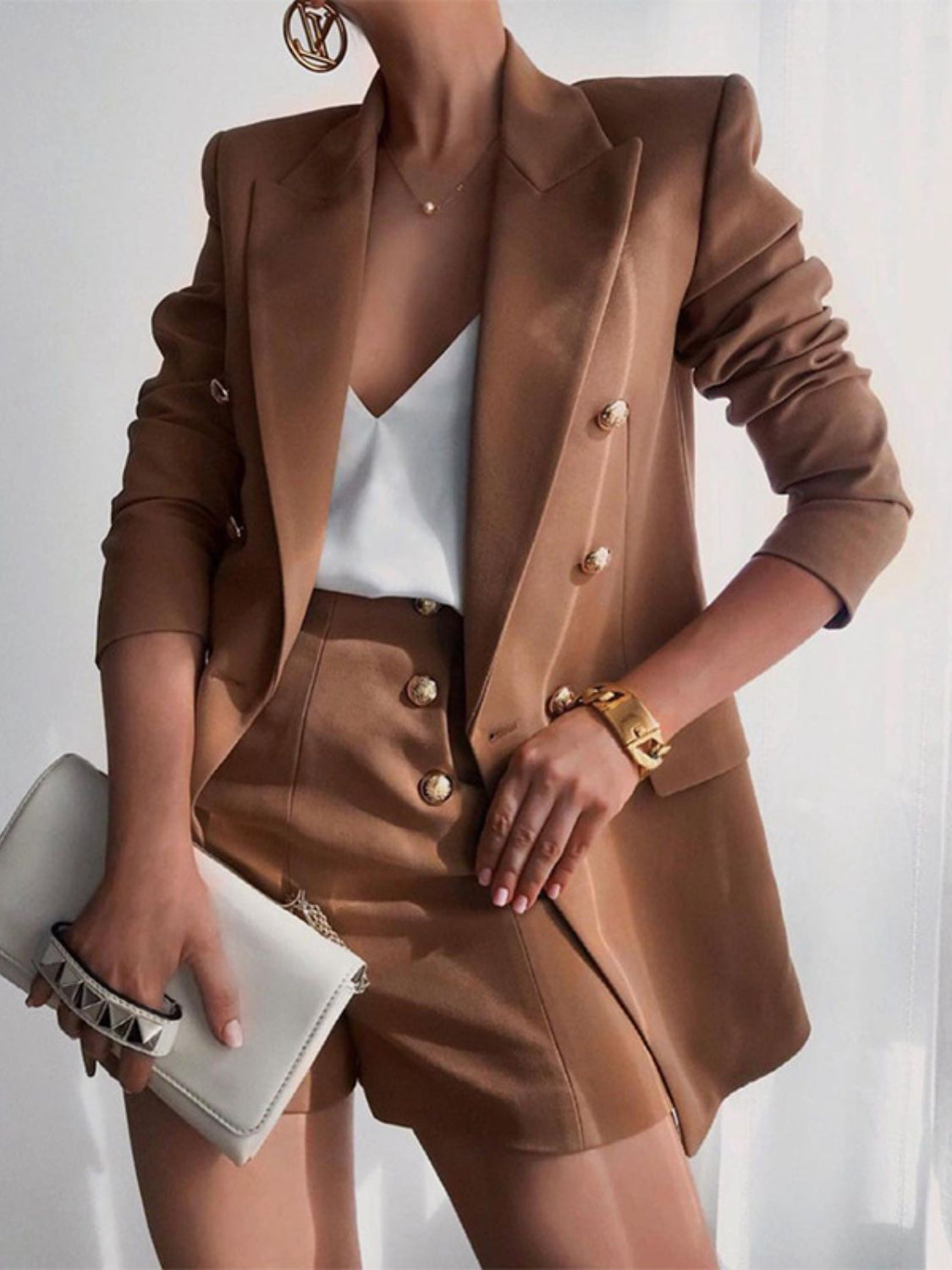 Lapel Collar Long Sleeve Blazer and Shorts SetFeatures: Decorative Button
Number of pieces: Two-piece
Stretch: Slightly stretchy
Material composition: 95% polyester, 5% elatane
Care instructions: Machine wash coLapel Collar Long Sleeve BlazerCoatsLapel Collar Long Sleeve Blazer