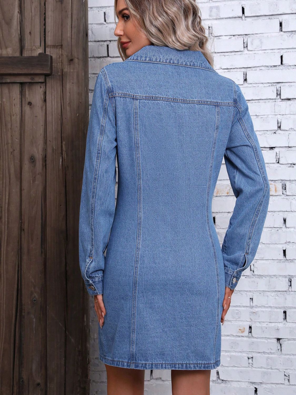 Ruched Button Up Long Sleeve Denim DressEffortlessly Chic in Denim – The Perfect Ruched Button-Up Dress!
Turn heads with this Ruched Button-Up Long Sleeve Denim Dress, a must-have blend of classic denim anRuched Button Up Long Sleeve Denim DressRuched Button Up Long Sleeve Denim Dress