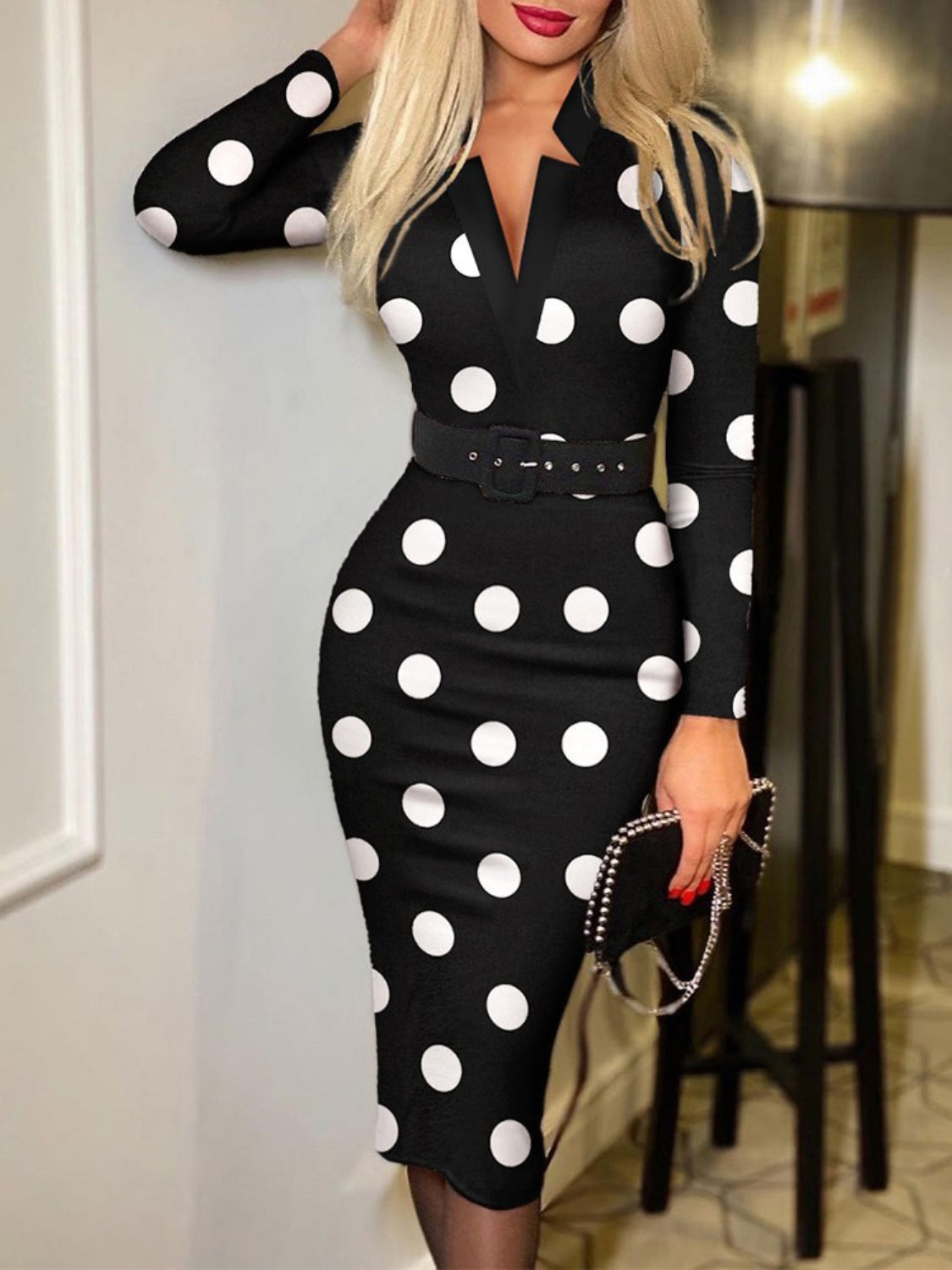 Printed Notched Long Sleeve Wrap DressFeatures: Basic style
Includes: Belted
Sheer: Opaque
Stretch: No stretch
Body: Not lined
Material composition: 100% polyester
Care instructions: Machine wash cold. TPrinted Notched Long Sleeve Wrap DressPrinted Notched Long Sleeve Wrap Dress