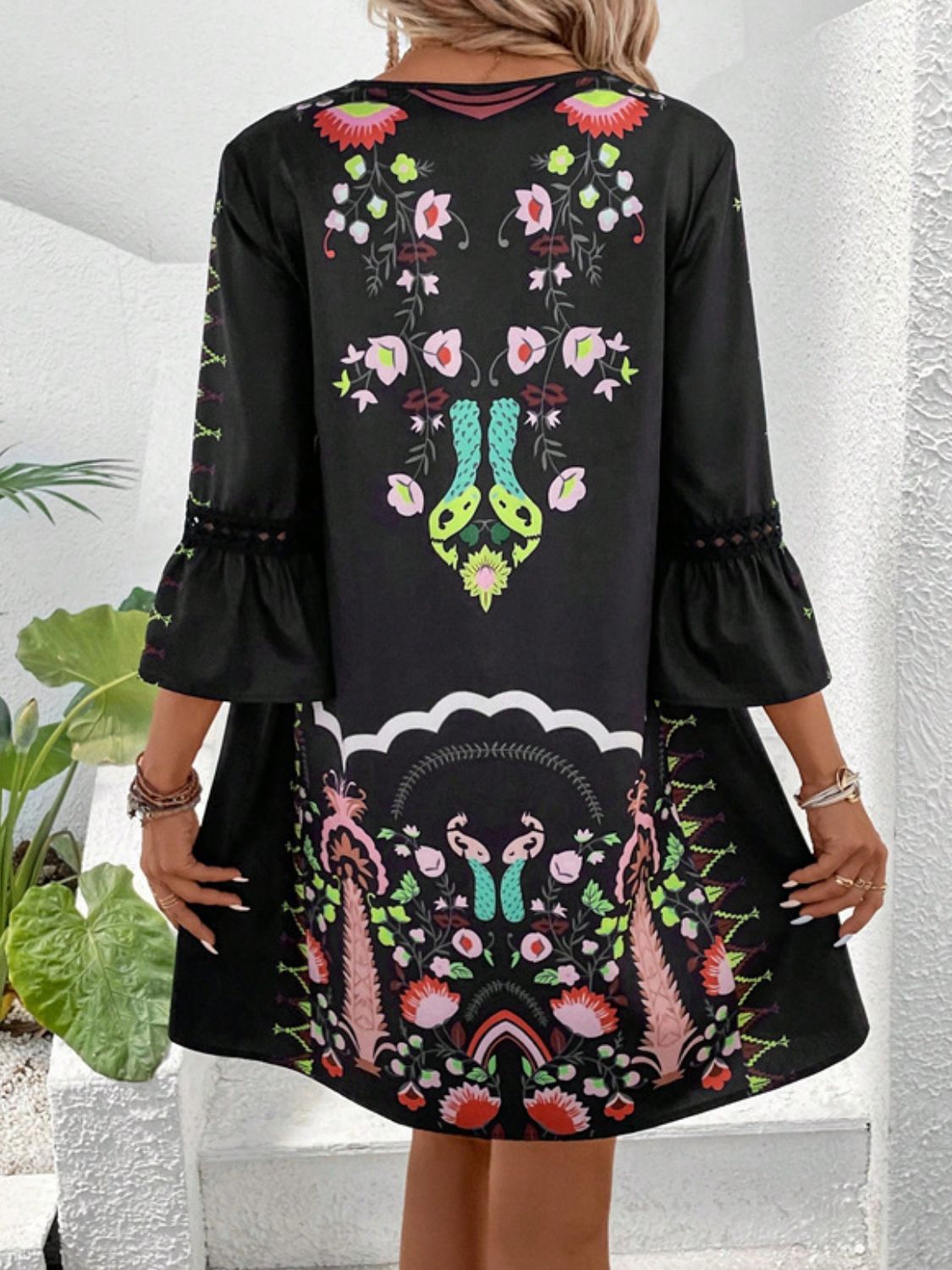 Lace Detail Printed Three-Quarter Sleeve DressFeatures: Lace Detail
Sheer: Semi-sheer
Stretch: No stretch
Body: Not lined
Material composition: 100% polyester
Care instructions: Machine wash cold. Tumble dry lowLace Detail PrintedDressesLace Detail Printed