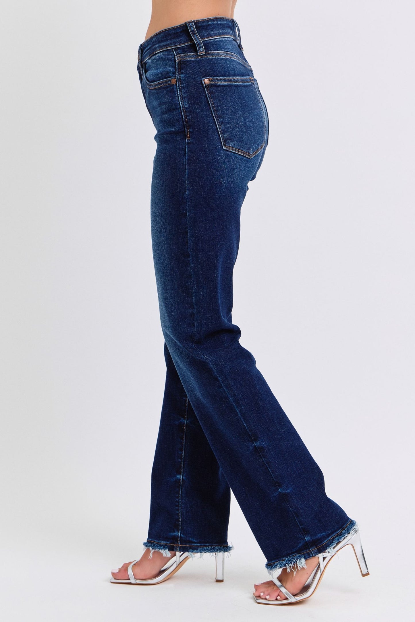 Judy Blue Full Size Raw Hem Straight Leg JeansRaw Hem Straight Leg Jeans are a versatile and timeless addition to your wardrobe. The raw hem adds a touch of edge, while the straight leg style offers a flatteringJudy Blue Full Size Raw Hem Straight Leg JeansPantsJudy Blue Full Size Raw Hem Straight Leg Jeans