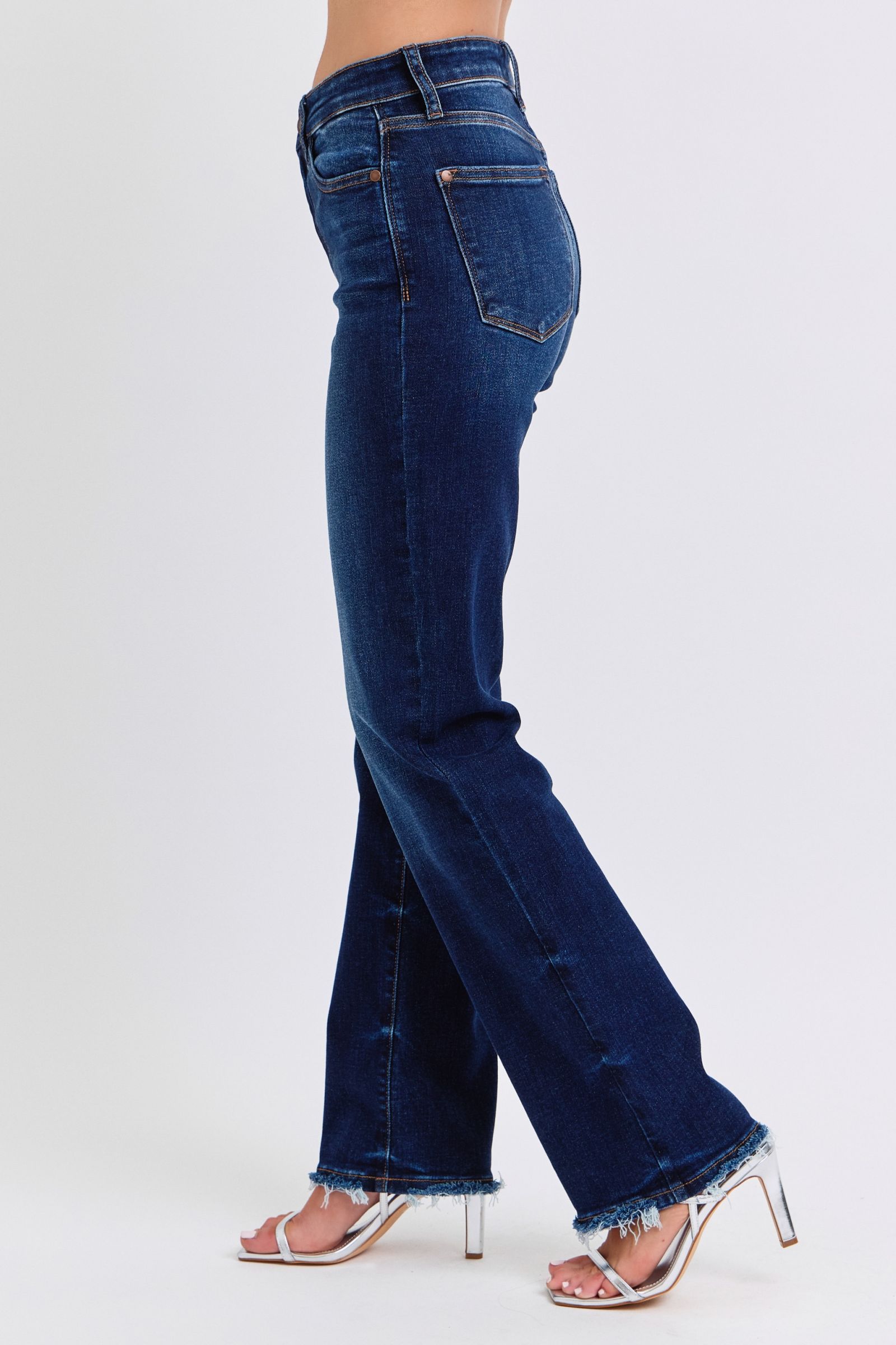 Judy Blue Full Size Raw Hem Straight Leg JeansRaw Hem Straight Leg Jeans are a versatile and timeless addition to your wardrobe. The raw hem adds a touch of edge, while the straight leg style offers a flatteringJudy Blue Full Size Raw Hem Straight Leg JeansPantsJudy Blue Full Size Raw Hem Straight Leg Jeans