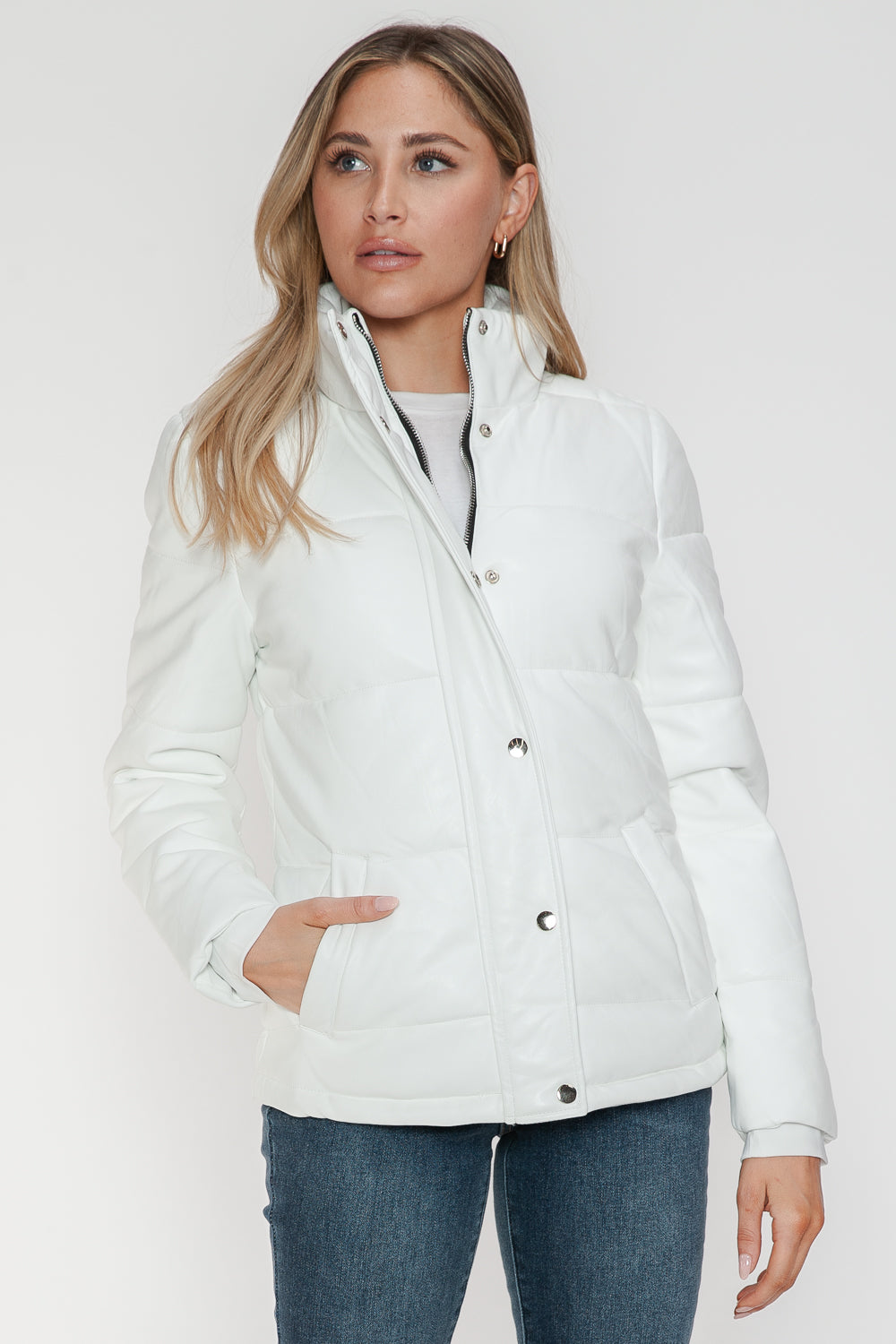 YMI Pocketed Zip Up Turtleneck Puffer JacketThe Pocketed Zip Up Turtleneck Puffer Jacket is a chic and practical choice for colder weather. With its cozy turtleneck design, zip-up front, and convenient pocketsYMI Pocketed ZipYMI Pocketed Zip