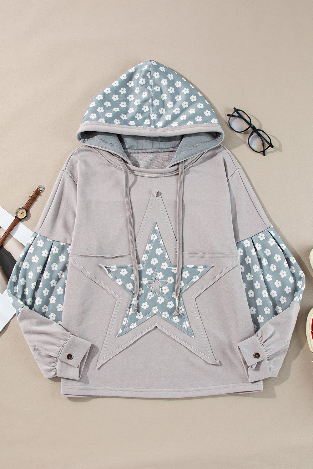 Floral Patchwork Star Pattern Drawstring HoodieFeatures: Exposed seam
Sheer: Opaque
Stretch: Slightly stretchy
Material composition: 65% polyester, 35% cotton
Care instructions: Machine wash cold. Tumble dry low.Floral Patchwork Star Pattern Drawstring HoodieCoatsFloral Patchwork Star Pattern Drawstring Hoodie