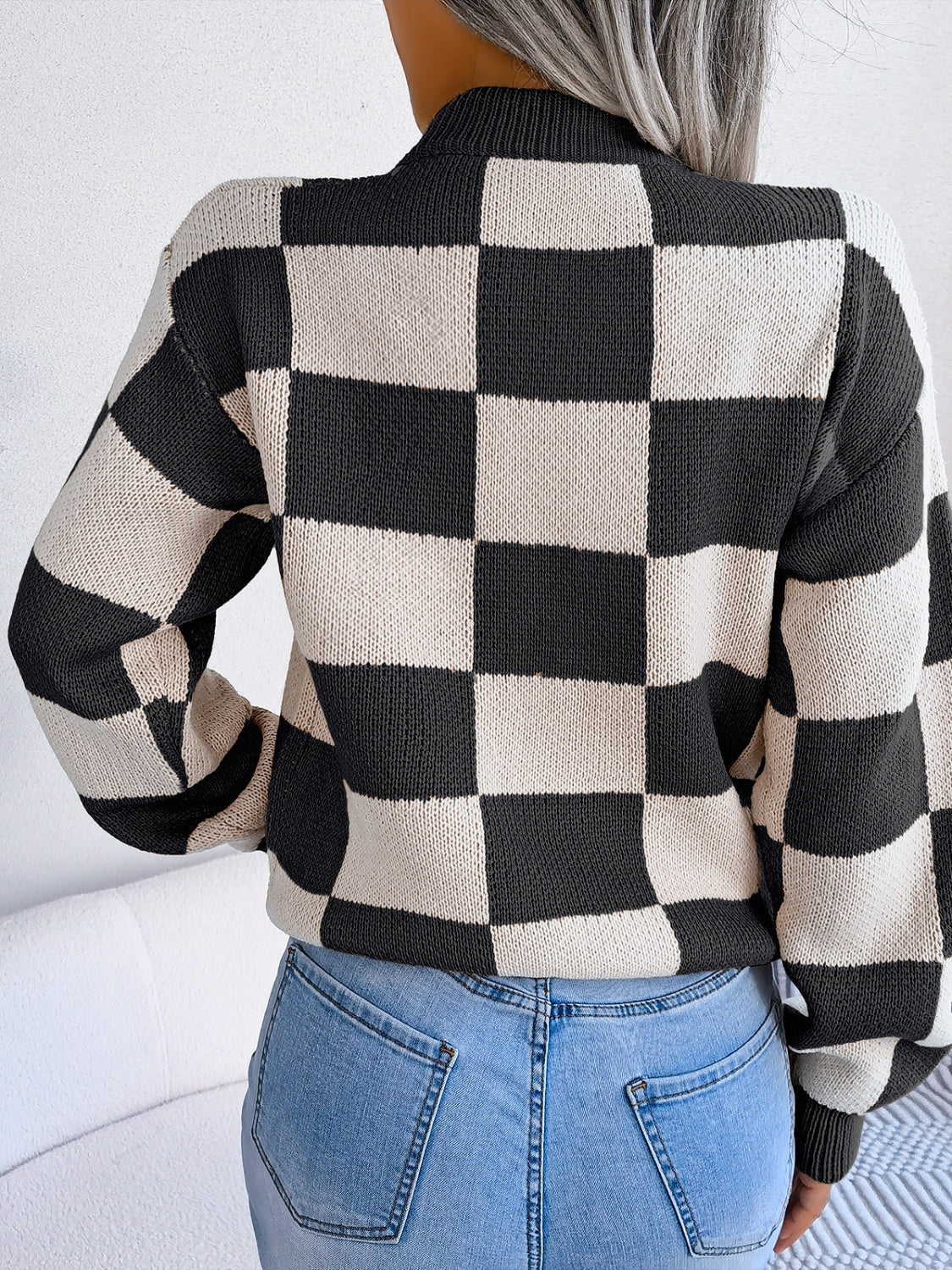 Checkered Mock Neck Long Sleeve SweaterFeatures: Basic style
Stretch: No stretch
Material composition: 100% acrylic
Care instructions: Machine wash cold. Tumble dry low.
Imported
Product Measurements (MeaCheckered Mock Neck Long Sleeve SweaterCheckered Mock Neck Long Sleeve Sweater