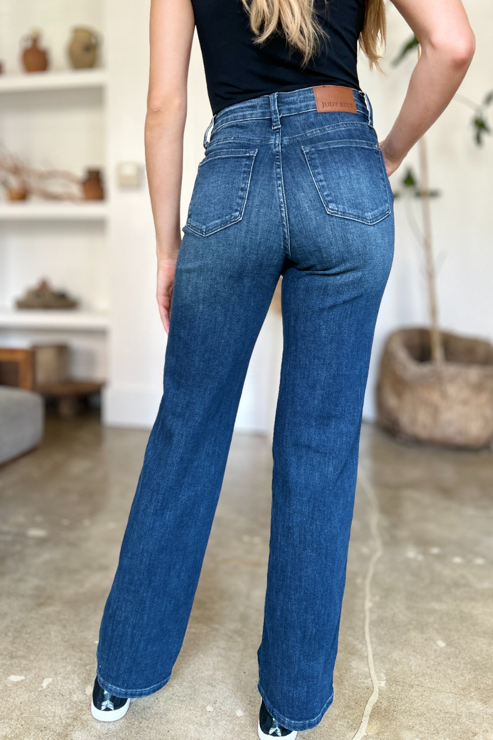 Judy Blue Full Size Tummy Control Straight JeansThe Tummy Control Straight Jeans are designed to provide a flattering and slimming fit with their tummy control feature. These jeans offer both style and comfort, maJudy Blue Full Size Tummy Control Straight JeansPantsJudy Blue Full Size Tummy Control Straight Jeans