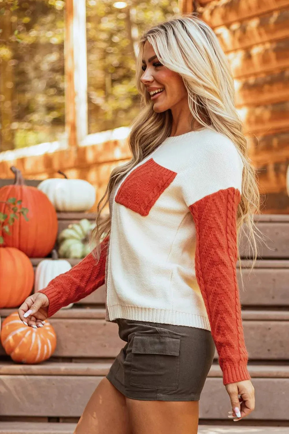 Color Block Round Neck Long Sleeve SweaterFeatures: Pocketed
Stretch: Slightly stretchy
Material composition: 65% acrylic, 35% polyamide
Care instructions: Machine wash cold. Tumble dry low.
Imported
ProductColor Block Round Neck Long Sleeve SweaterColor Block Round Neck Long Sleeve Sweater