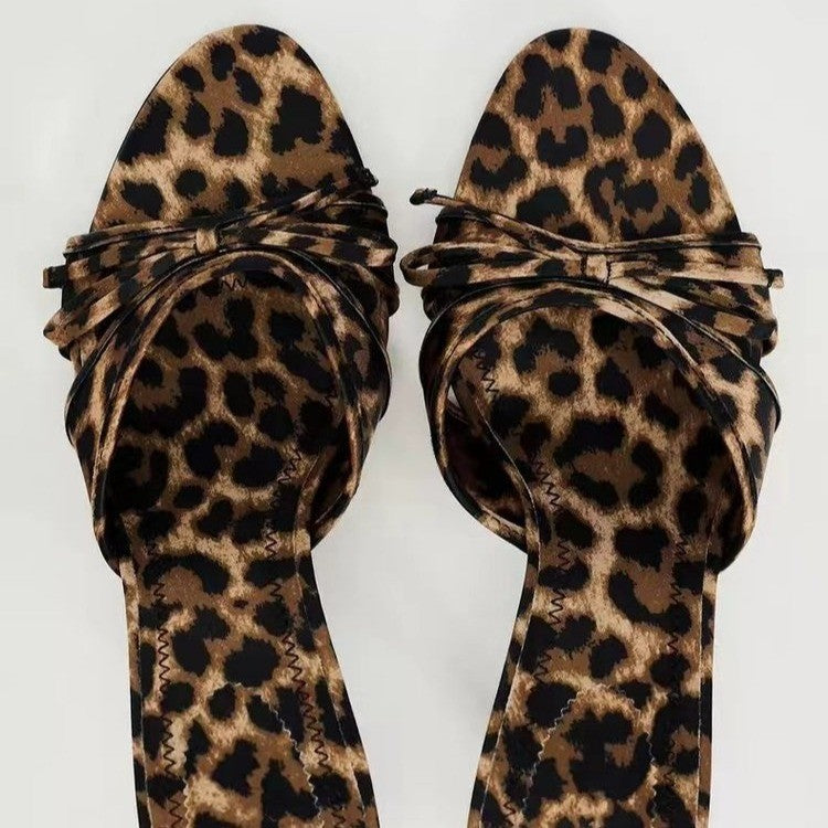 Bow Leopard Kitten Heel SandalsHeel height: Mid heels
Material: Elastomer, Pu
Imported
Product Measurements (Measurements by inches) &amp; Size Conversion

Size
Foot length


35(US4)
8.8


36(US5)Bow Leopard Kitten Heel SandalsShoesBow Leopard Kitten Heel Sandals