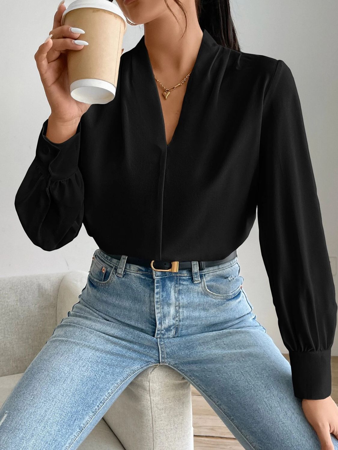 V Neck Long Sleeve TopFeatures: Basic style
Sheer: Opaque
Stretch: No stretch
Material composition: 100% polyester
Care instructions: Machine wash cold. Tumble dry low.
Imported
Product MNeck Long Sleeve TopTee ShirtNeck Long Sleeve Top