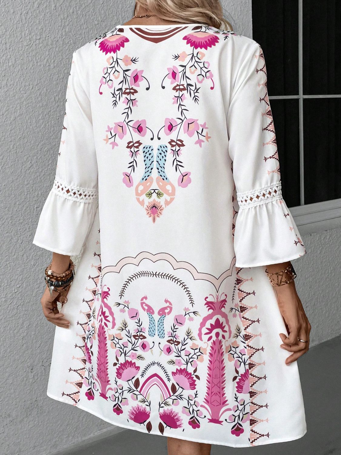 Lace Detail Printed Three-Quarter Sleeve DressFeatures: Lace Detail
Sheer: Semi-sheer
Stretch: No stretch
Body: Not lined
Material composition: 100% polyester
Care instructions: Machine wash cold. Tumble dry lowLace Detail PrintedDressesLace Detail Printed