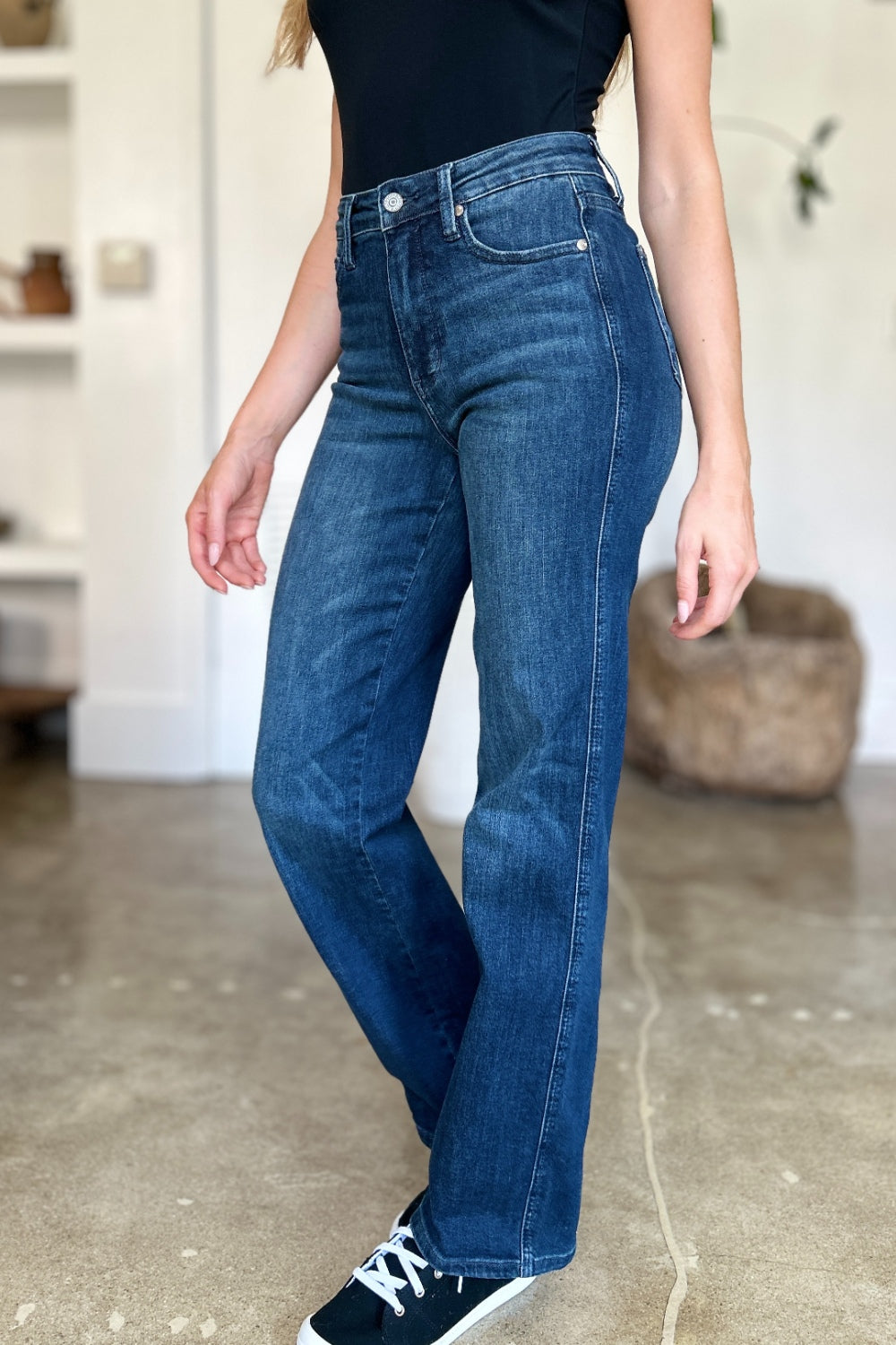 Judy Blue Full Size Tummy Control Straight JeansThe Tummy Control Straight Jeans are designed to provide a flattering and slimming fit with their tummy control feature. These jeans offer both style and comfort, maJudy Blue Full Size Tummy Control Straight JeansPantsJudy Blue Full Size Tummy Control Straight Jeans