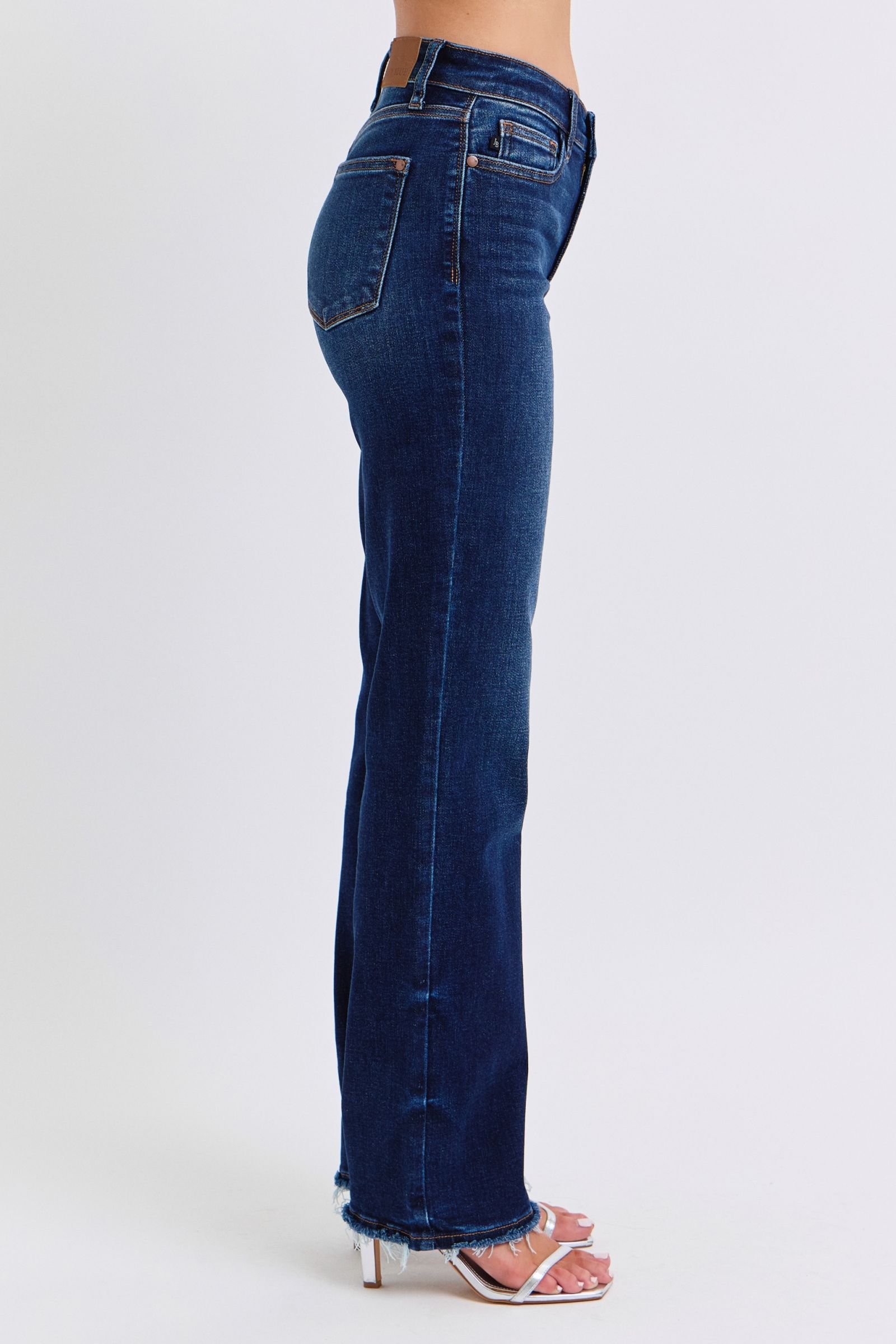 Judy Blue Full Size Raw Hem Straight Leg JeansRaw Hem Straight Leg Jeans are a versatile and timeless addition to your wardrobe. The raw hem adds a touch of edge, while the straight leg style offers a flatteringJudy Blue Full Size Raw Hem Straight Leg JeansPantsJudy Blue Full Size Raw Hem Straight Leg Jeans