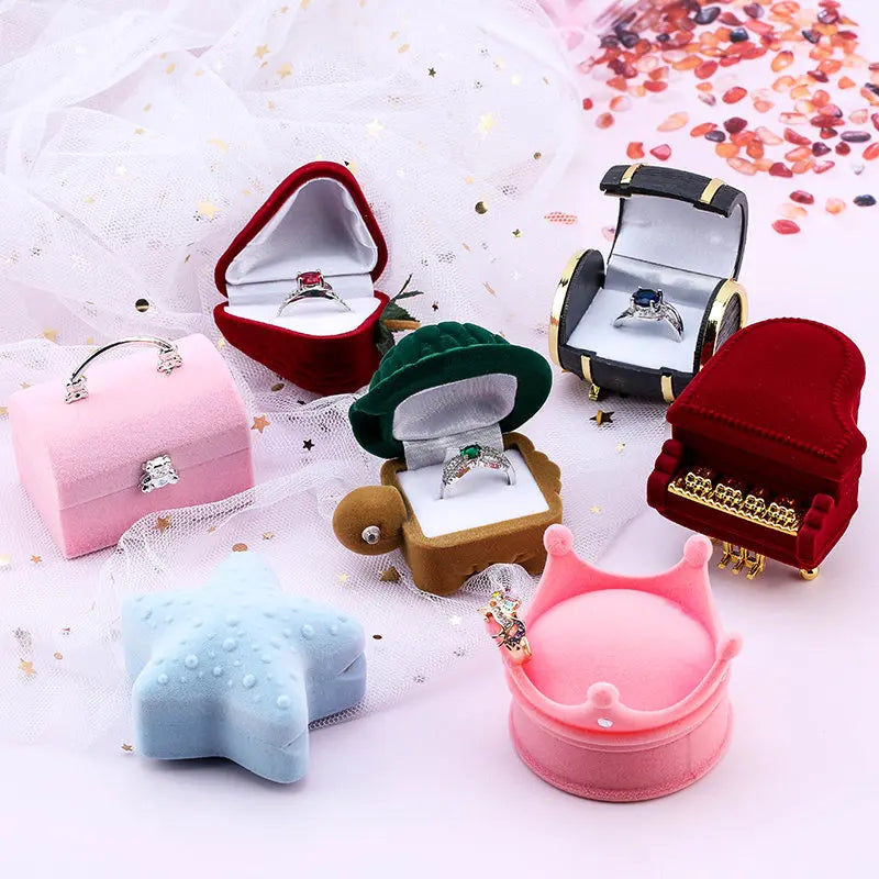 One Piece Velvet Jewelry Box