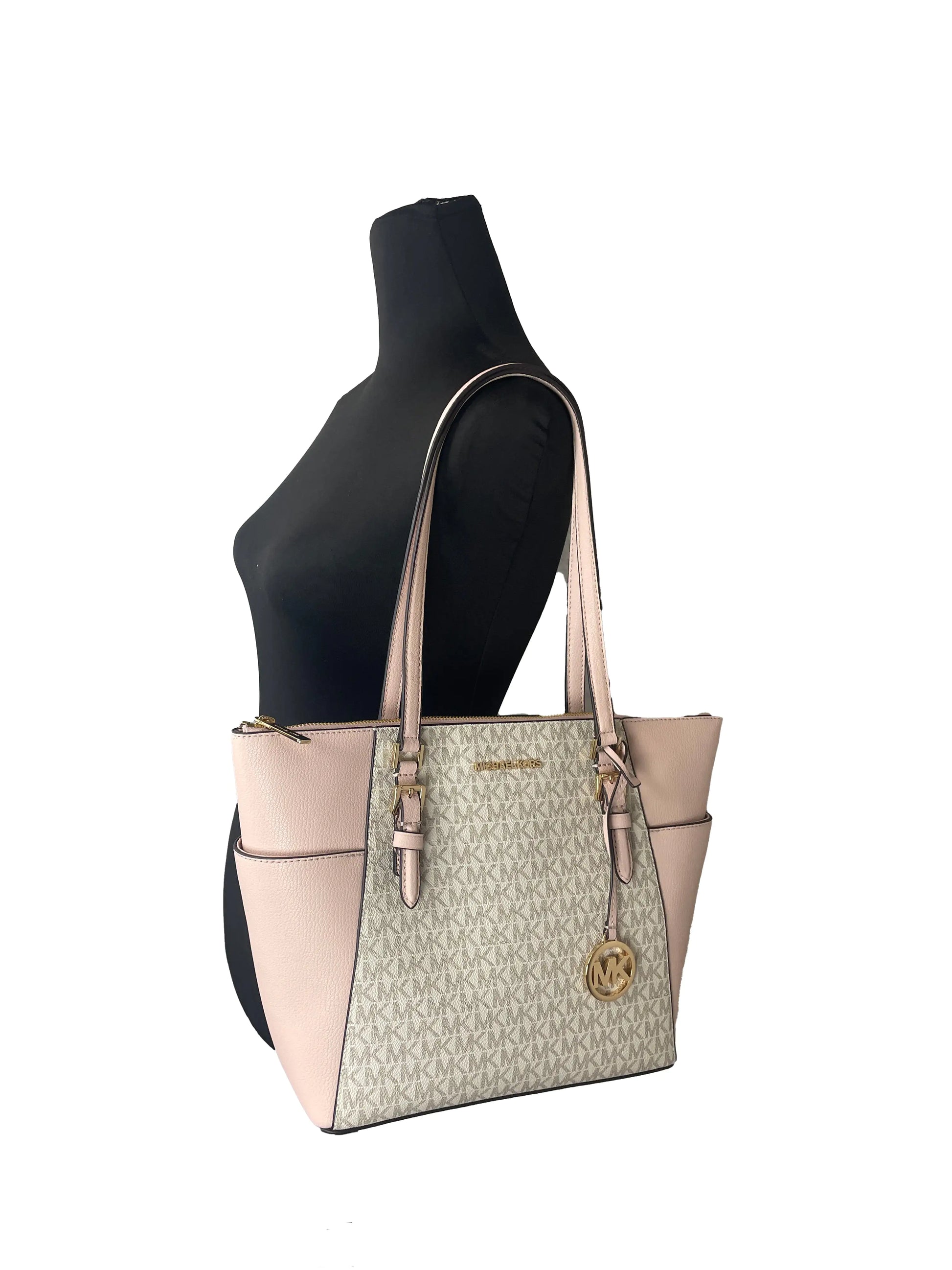 Michael Kors Charlotte Large Leather Tote PurseMichael Kors Charlotte Large Leather Tote – Elegant and SpaciousUpgrade your style with the Michael Kors Charlotte Large Leather Tote. Crafted from premium leather, Michael Kors Charlotte Large Leather Tote PurseMichael Kors Charlotte Large Leather Tote Purse