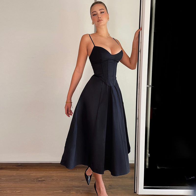 Split Waist Slimming Slip V-neck Backless DressProduct information:
 
 Skirt type: suspender skirt
 
 Color: Black
 
 Waist type: high waist
 
 Size: S,M,L
 
 Skirt length: long skirt
 
 Sleeve type: sleeveless
 Split Waist Slimming SlipSplit Waist Slimming Slip