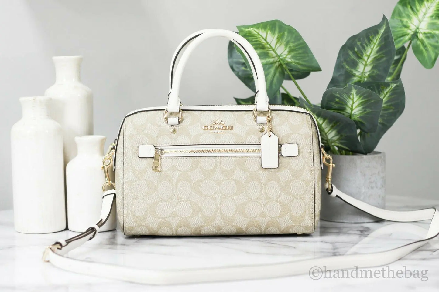 Coach (F83607) Rowan Signature Leather Light Khaki Chalk Medium SatcheCoach Rowan Signature Leather Medium Satchel – Light Khaki ChalkElevate your style with the Coach Rowan Medium Satchel in light khaki chalk signature leather. FeaturCoach F83607 Rowan Signature Leather Light Khaki Chalk Medium Satchel Handbag PurseCoach F83607 Rowan Signature Leather Light Khaki Chalk Medium Satchel Handbag Purse