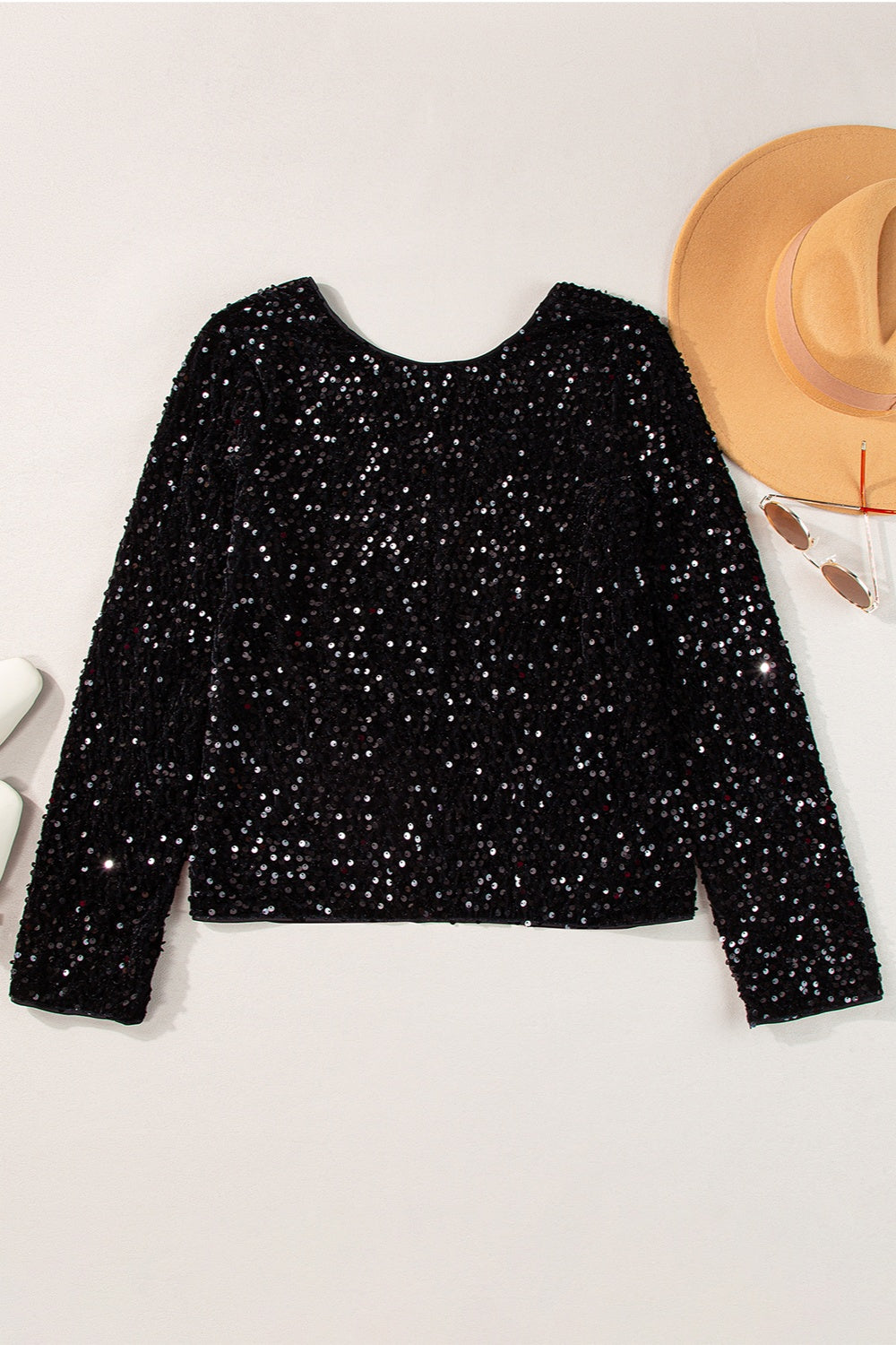 Sequin Round Neck Long Sleeve BlouseFeatures: Sequin
Sheer: Opaque
Stretch: No stretch
Material composition: 100% PET
Care instructions: Machine wash cold. Tumble dry low.
Imported
Product MeasurementsSequin Round Neck Long Sleeve BlouseSequin Round Neck Long Sleeve Blouse