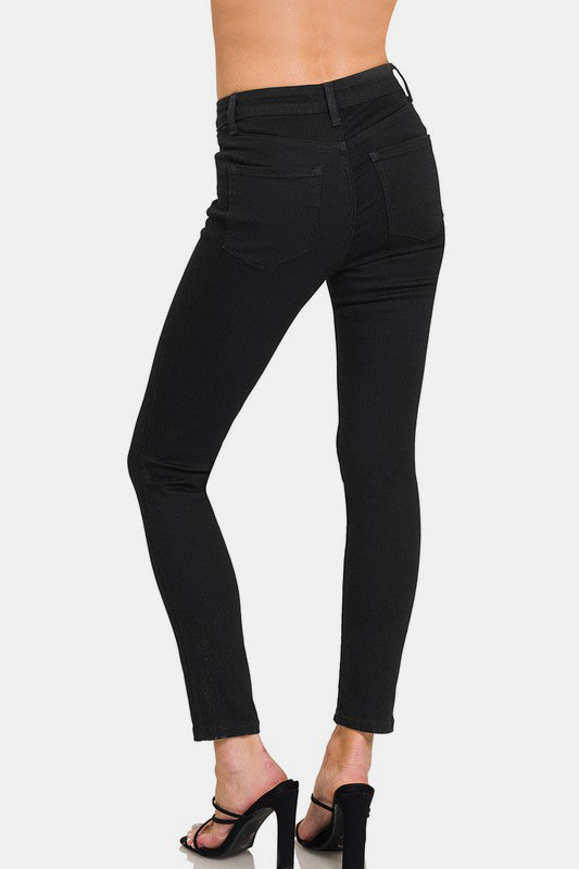 Zenana High Rise Skinny Jeans with PocketsThese high-waisted skinny jeans have a unique design and functional pockets that make it easy to wear them with a variety of tops. Slim-fit tailoring reveals curves,Zenana High Rise Skinny JeansZenana High Rise Skinny Jeans