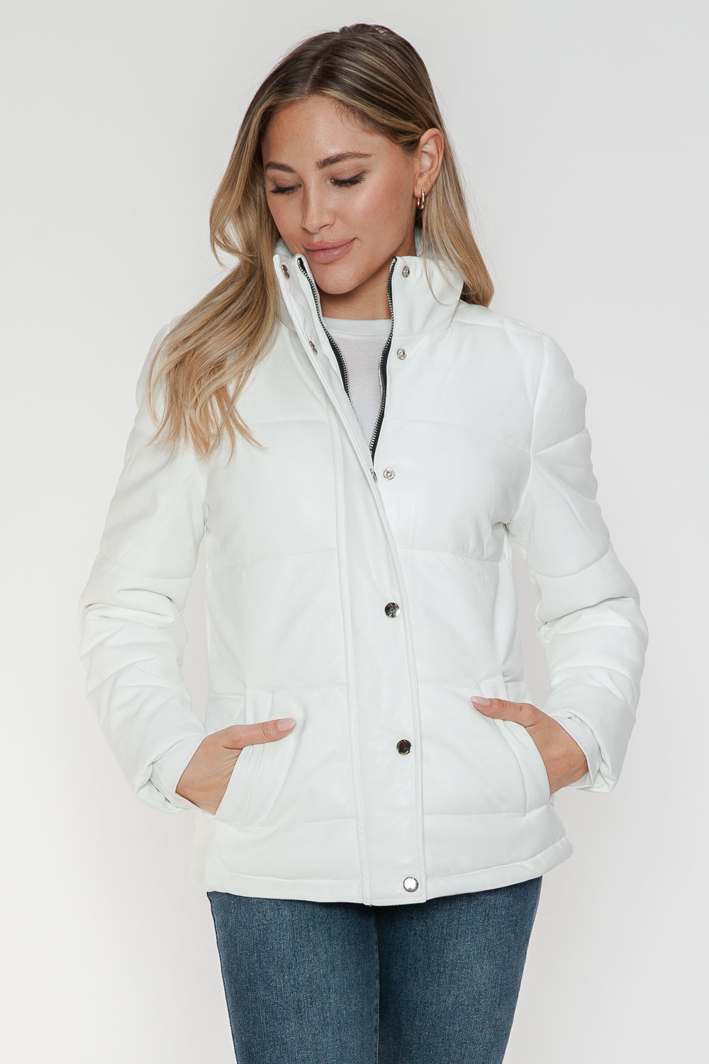 YMI Pocketed Zip Up Turtleneck Puffer JacketThe Pocketed Zip Up Turtleneck Puffer Jacket is a chic and practical choice for colder weather. With its cozy turtleneck design, zip-up front, and convenient pocketsYMI Pocketed ZipYMI Pocketed Zip