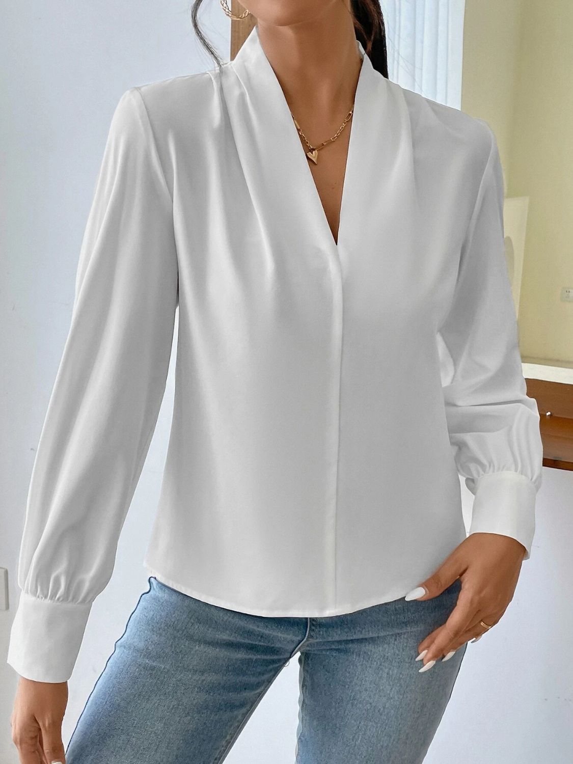 V Neck Long Sleeve TopFeatures: Basic style
Sheer: Opaque
Stretch: No stretch
Material composition: 100% polyester
Care instructions: Machine wash cold. Tumble dry low.
Imported
Product MNeck Long Sleeve TopTee ShirtNeck Long Sleeve Top