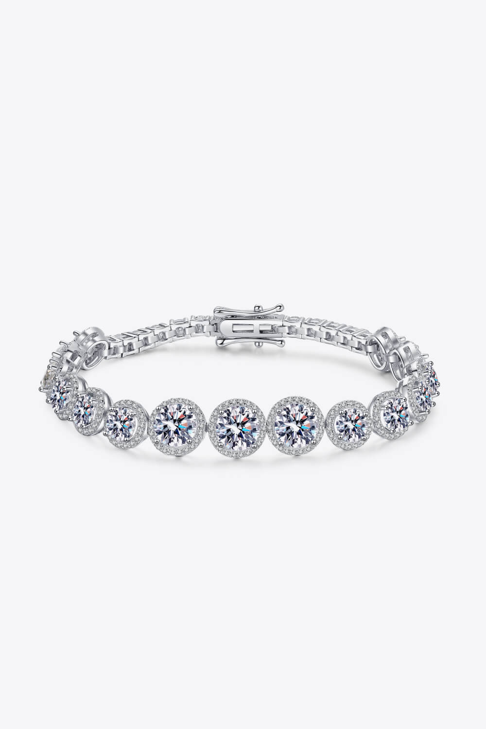 925 Sterling Silver 10.4 Carat Moissanite BraceletPicture style: Ghost mannequin
Style: Minimalist
Appearance: Minimalist design
Material: 925 sterling silver, moissanite, zircon (accent stones), rhodium-plated, the925 Sterling Silver 10925 Sterling Silver 10