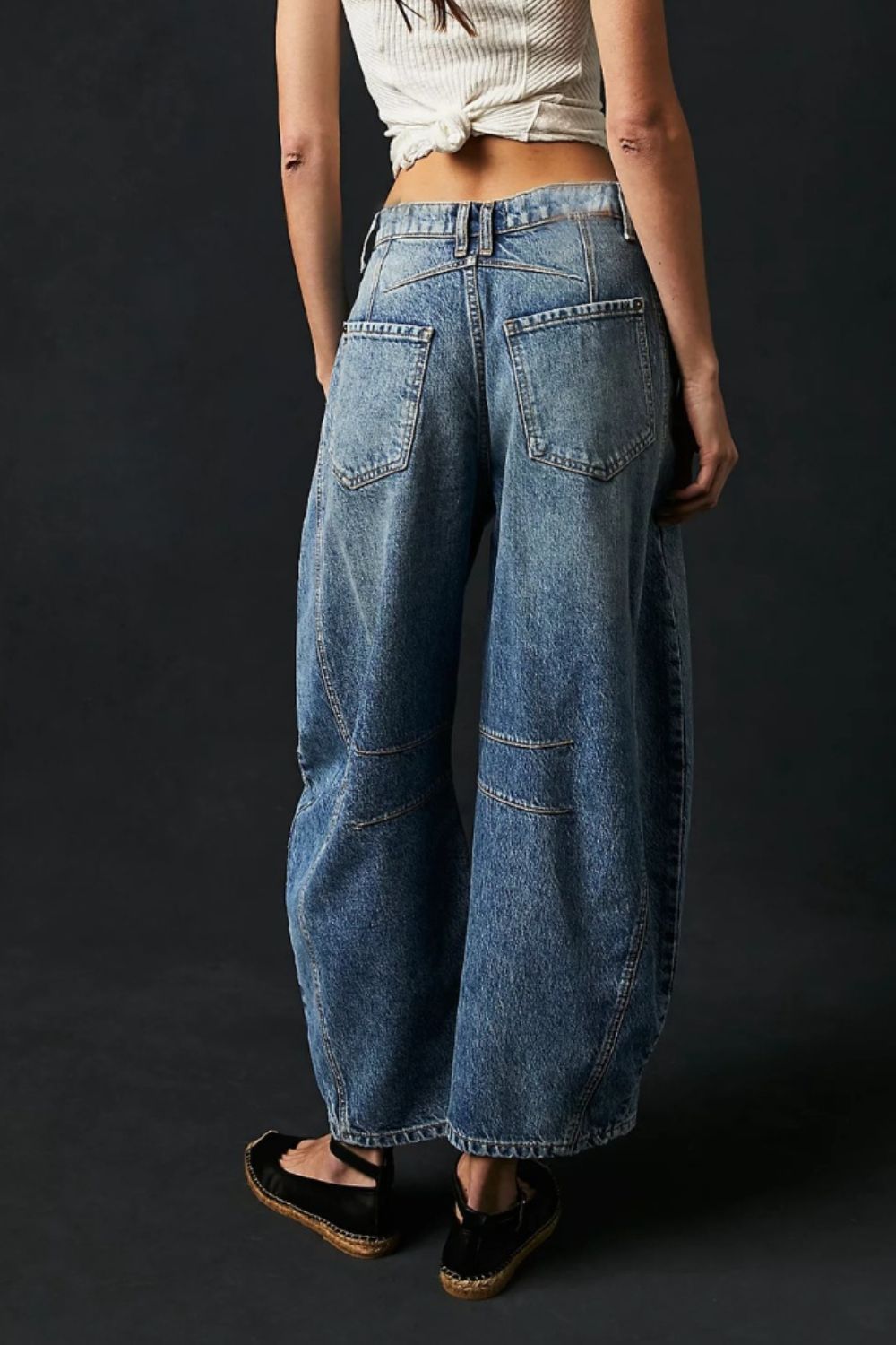 Wide Leg Jeans with PocketsElevate Your Style with Effortless Comfort!
Step into confidence with these chic and ultra-flattering Wide Leg Jeans! Designed for all-day comfort and effortless styWide Leg JeansWide Leg Jeans