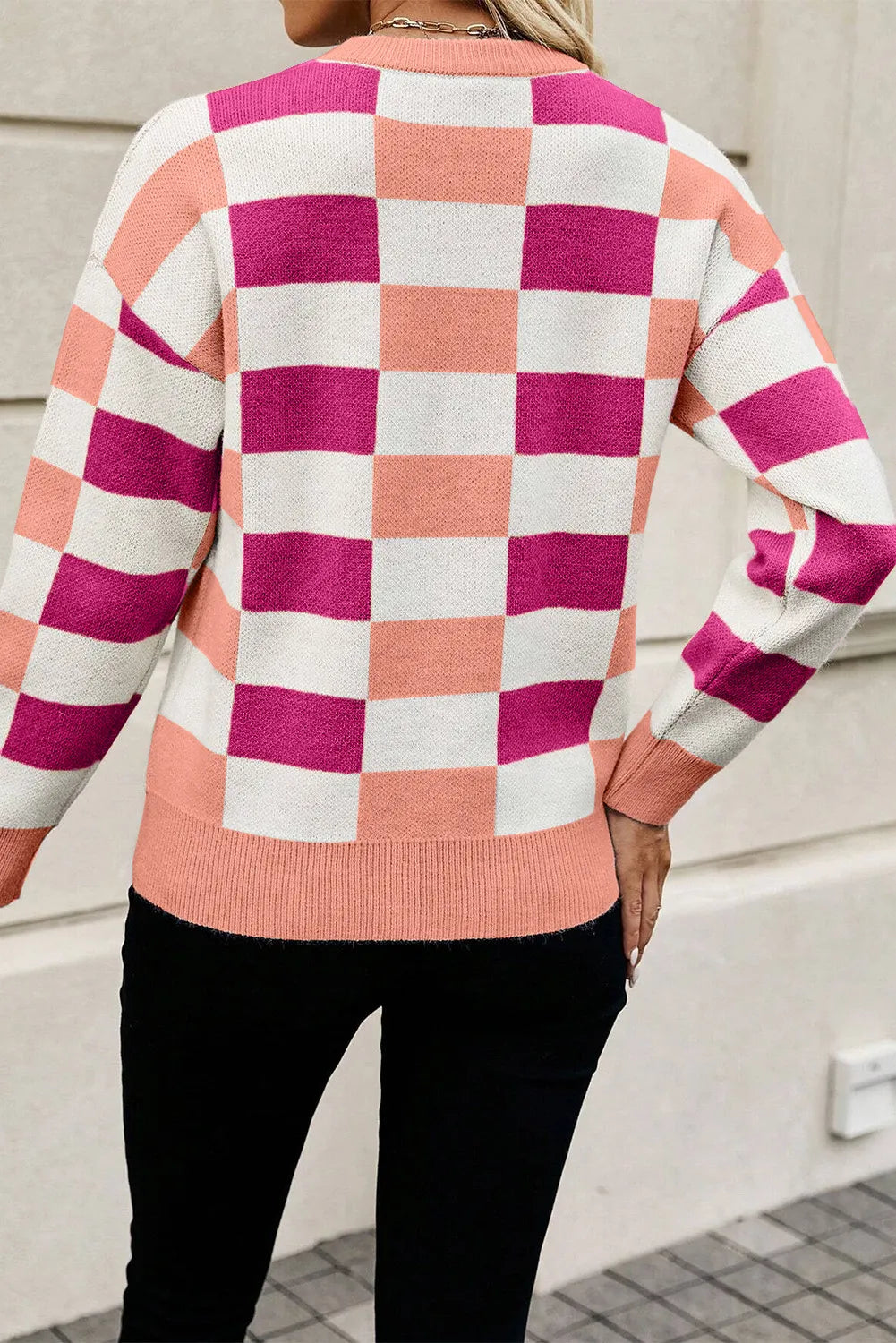 Color Block Round Neck SweaterFeatures: Basic style
Stretch: Slightly stretchy
Material composition: 50% viscose, 28% polyester, 22% polyamide
Care instructions: Machine wash cold. Tumble dry lowColor Block Round Neck SweaterTee ShirtColor Block Round Neck Sweater