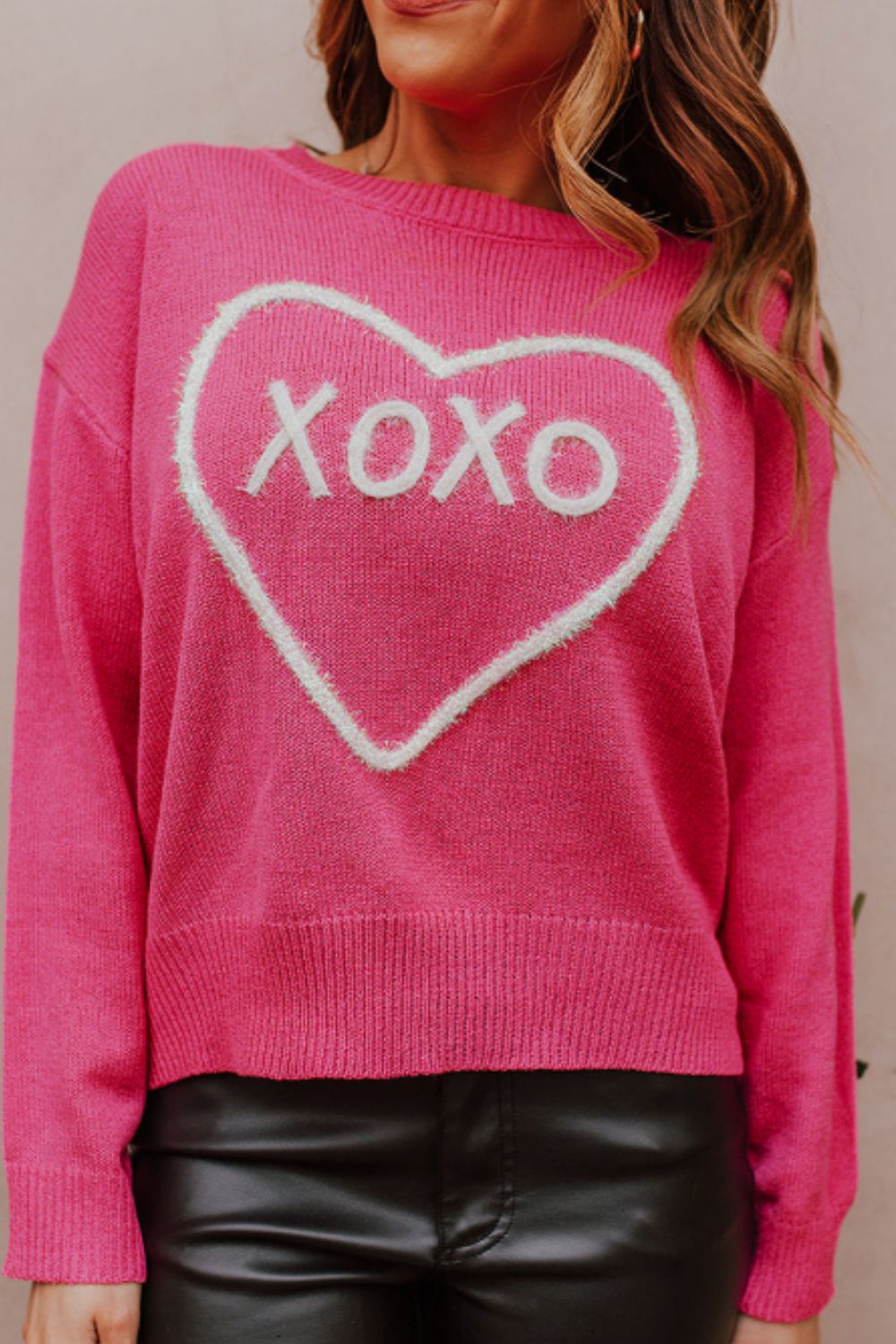 XOXO Round Neck Drop Shoulder SweaterFeatures: Basic style
Stretch: Slightly stretchy
Material composition: 55% acrylic, 45% rayon
Care instructions: Machine wash cold. Tumble dry low.
Imported
Product XOXO Round Neck Drop Shoulder SweaterXOXO Round Neck Drop Shoulder Sweater