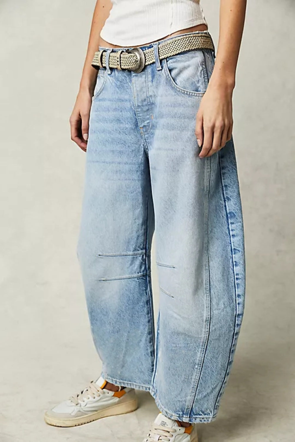 Wide Leg Jeans with PocketsElevate Your Style with Effortless Comfort!
Step into confidence with these chic and ultra-flattering Wide Leg Jeans! Designed for all-day comfort and effortless styWide Leg JeansWide Leg Jeans