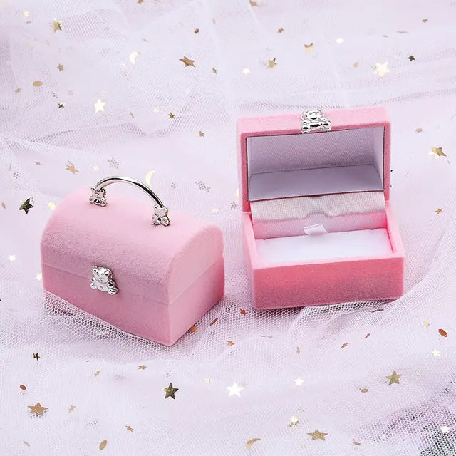 One Piece Velvet Jewelry Box